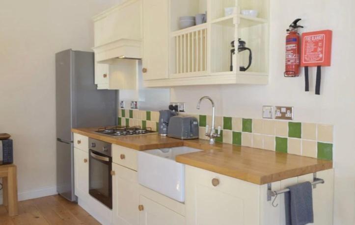 Villa Wild Coastal Retreat At Troed Y Rhiw Aberporth, West Wales Extérieur photo